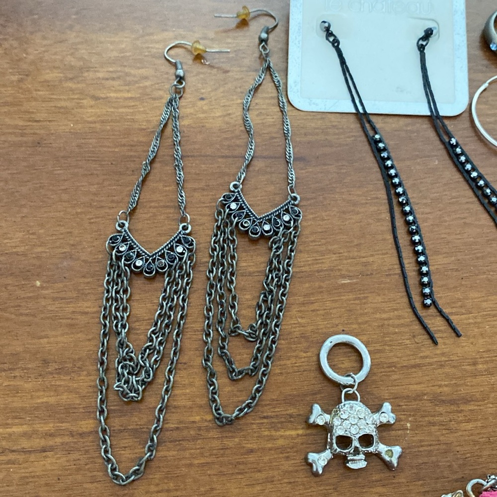 Random Jewelry - Picture 2 of 4